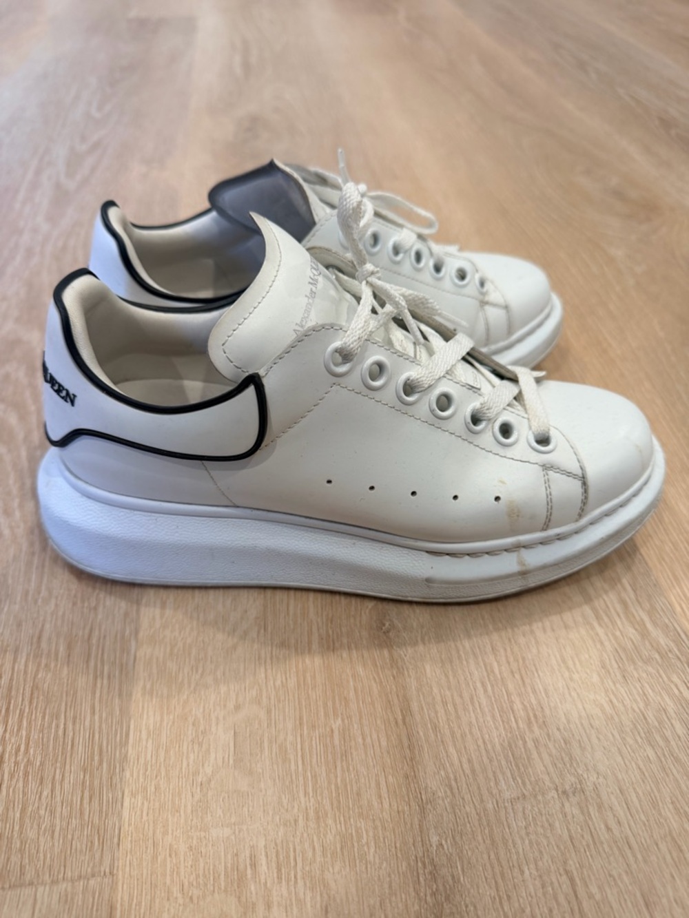 Alexander McQueen White Leather Sneakers with Black Heel Detail - Picture 3 of 7